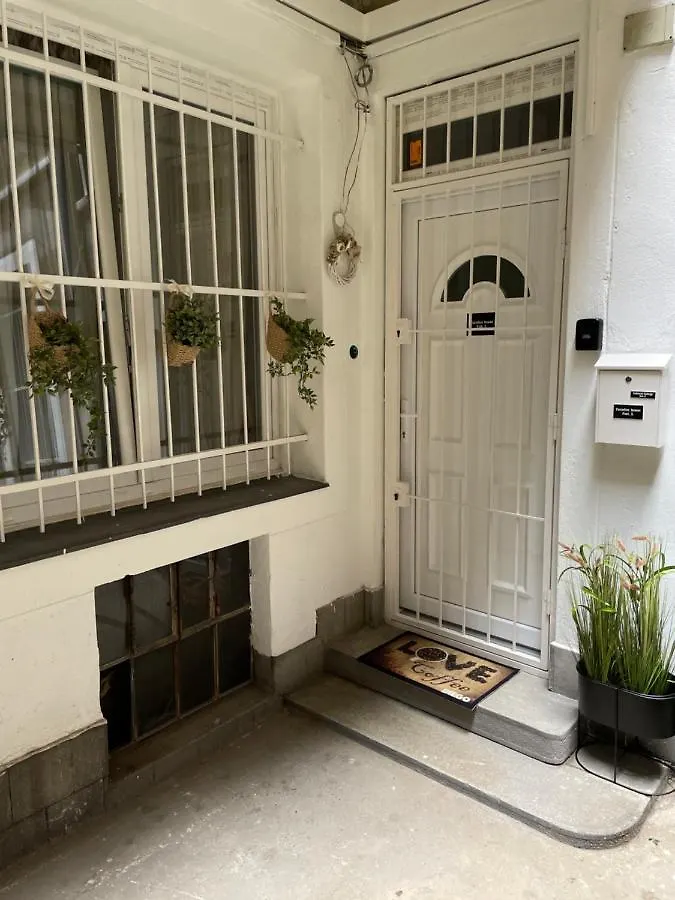 Apartment Paradise House Budapest Hungary